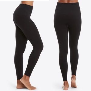 SPANX LOOK AT ME NOW SEAMLESS LEGGINGS #FL3515 Black Sz L